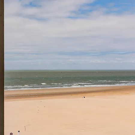 Light-filled With Lateral Sea View * Ostende
