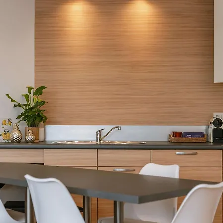 Appartement Light-filled With Lateral Sea View